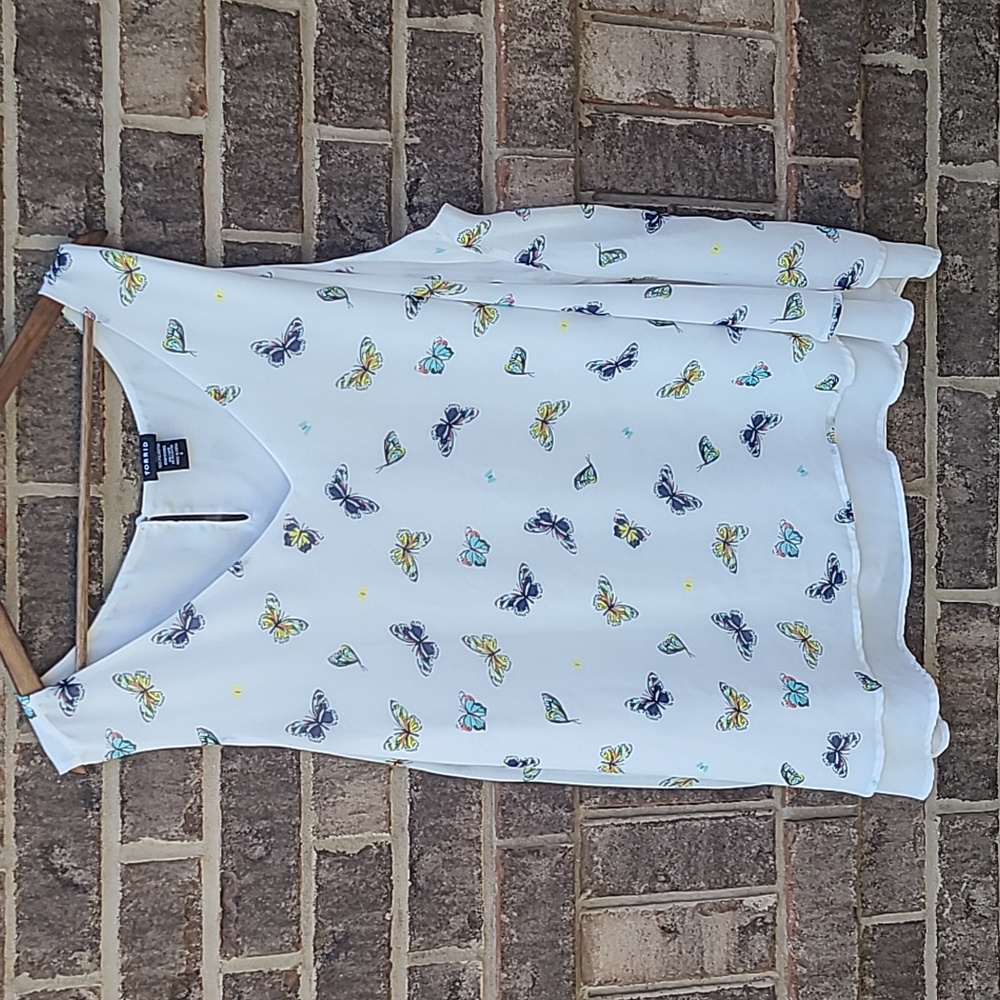 Chiffon butterfly sleeveless tank Torrid size 4